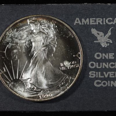 1990 AMERICAN SILVER EAGLE