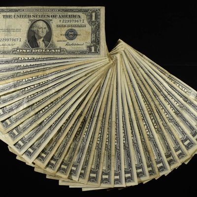 Sale Photo Thumbnail #323: (30) $1 SILVER CERT NOTES