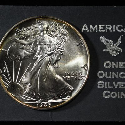 Sale Photo Thumbnail #372: 1986 AMERICAN SILVER EAGLE