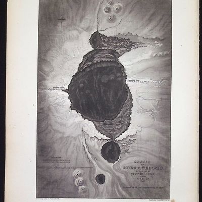 Wilkes, Hawaii - Crater of Moku-Weo-Weo on the top of Mounalda