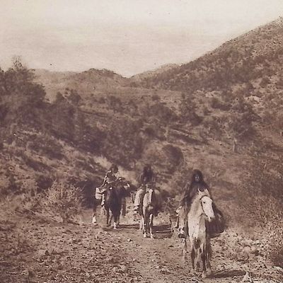 Edward Curtis - White River Valley - Apache