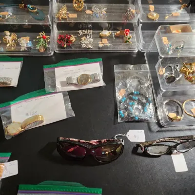 Sale Photo Thumbnail #11