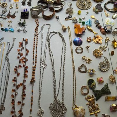 Sale Photo Thumbnail #15