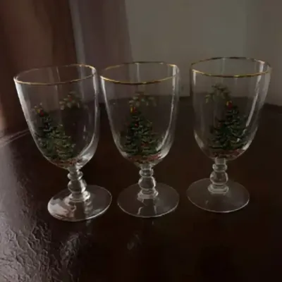 Sale Photo Thumbnail #34: Set of 3 Spode Christmas tree pattern pedestal goblets with gold trim