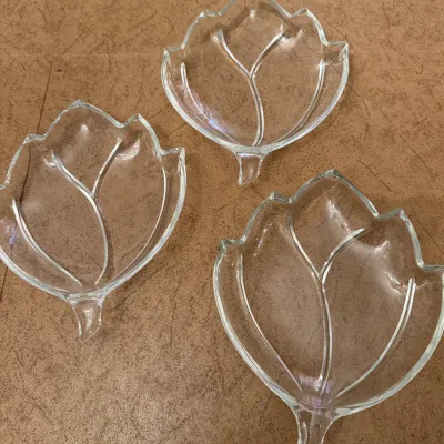 Sale Photo Thumbnail #45: Set of 3 vintage leaf-shaped pressed clear glass dishes