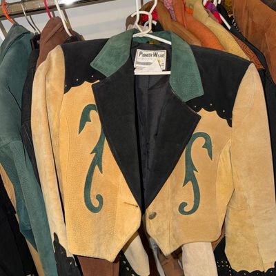 Sale Photo Thumbnail #75