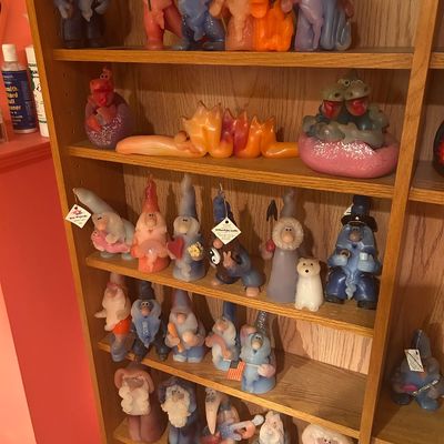 Incredible candle figures