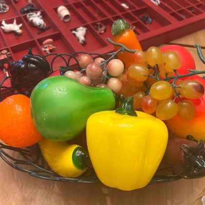 Sale Photo Thumbnail #125: glass fruit