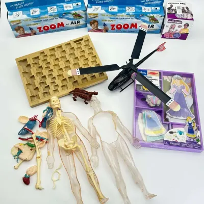 Melissa & Doug Disney Rapunzel Magnetic Dress-Up & Zoom-Air Copter Mixed Children's Toy 
