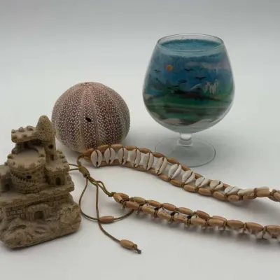 Nautical & Beach Souvenir Accent Decor Glass, Shell & Sand