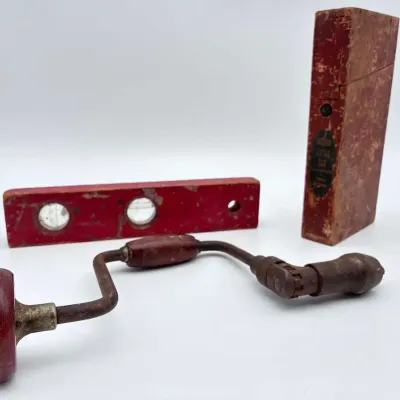 Irwin Little Six Auger Bit Wooden Case Antique Hand Brace Drill & Red Level Tool