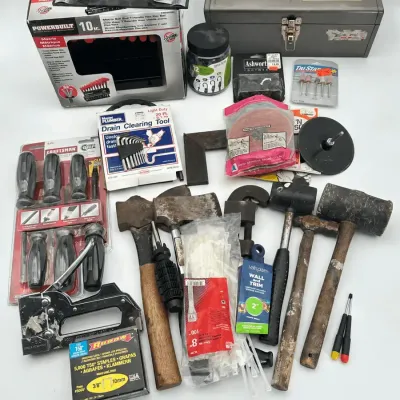 Craftsman Screwdrivers Powerbuilt Hex Keys Arrow T50 Stapler and Vintage Metal Toolbox Hand Tools 