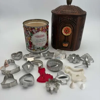 Twin Winton Sunflower Cookie Jar, Country Inn Tin & Mixed Cookie Cutters 