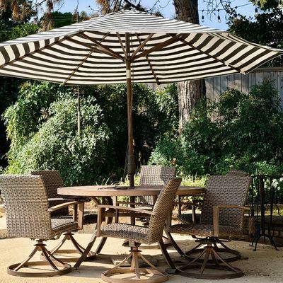 Oak Tree - Outdoor Dining table w/ 6 Rocking Swivel chairs with wear & umbrella