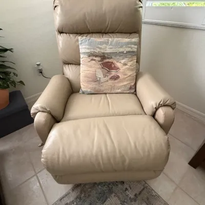 Sale Photo Thumbnail #146
