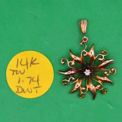 Sale Photo Thumbnail #12: 14k Pendant 