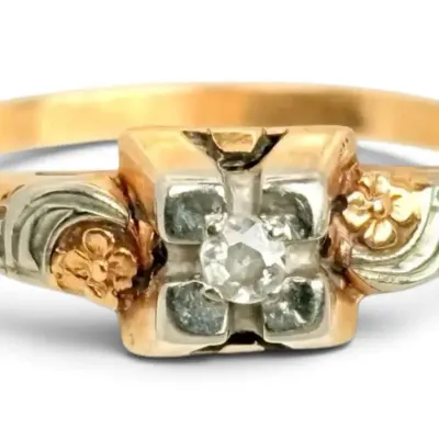 14k Gold & Diamond Ring - Size 7.5 (1.77g)