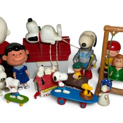 Vintage Peanuts Dolls & More