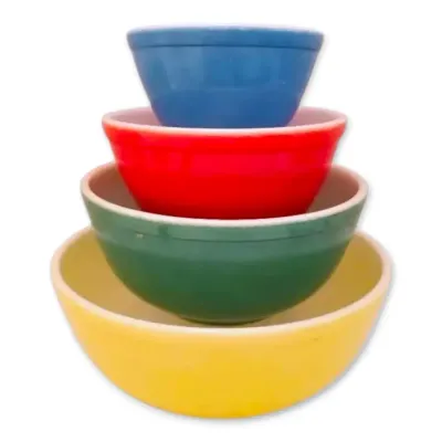 Pyrex Primary Color Mixing Bowls - Set of 4