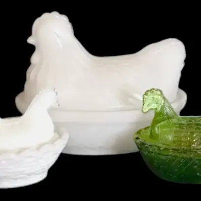 Hazel Atlas Milk Glass Hen on Nest & Miniature Salt Cellars