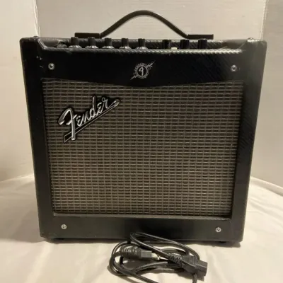 Fender Mustang I Amp