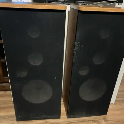Speaker Towers