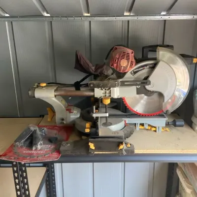 Chicago Electric Sliding Miter Saw