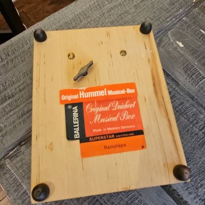 Original Hummel Deichert Musical Jewelry Box