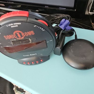 Sonic Alert Sonic Bomb Alarm Clock with Bed Shaker