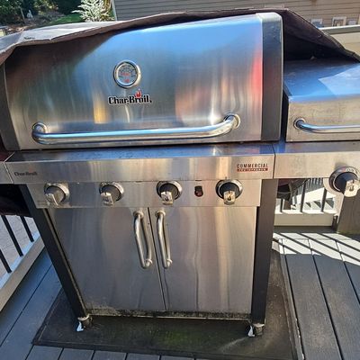 Char-Broil Commercial Tru-Infrared 4-Burner Gas Grill