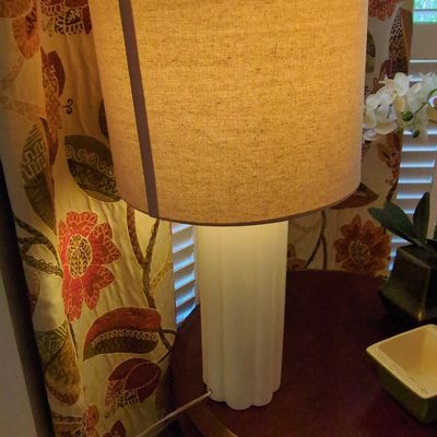 Mid-Century Modern Style Fluted Ceramic Table Lamp
