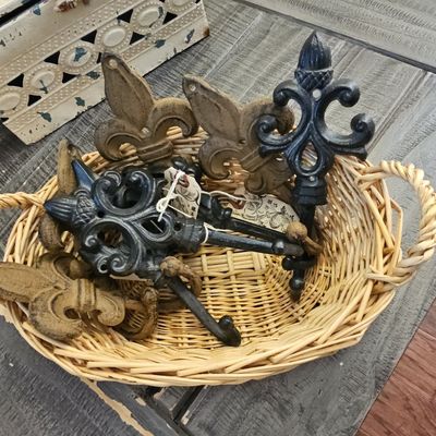 Fleur-de-Lis Cast Iron Decorative Accents and Hooks