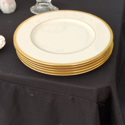 Lenox Windsor Dinner Plates