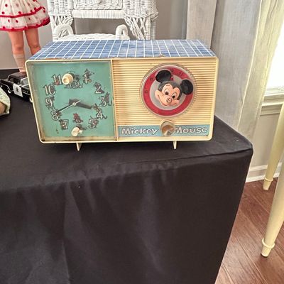 Vintage General Electric Mickey Mouse Clock Radio