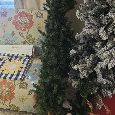 House of 1901 Floral Table Runner