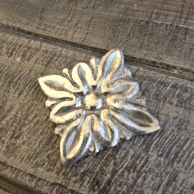 Cast Iron Floral Rosette