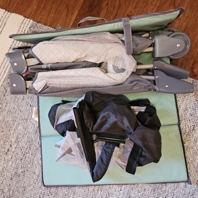 Graco Pack 'n Play Portable Playard