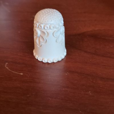 Vintage Parian Porcelain Thimble