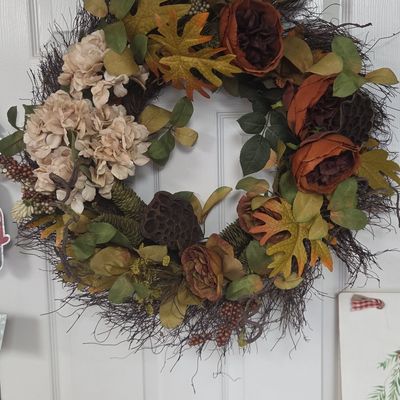 Autumnal Hydrangea, Peony, and Oak Leaf Wreath