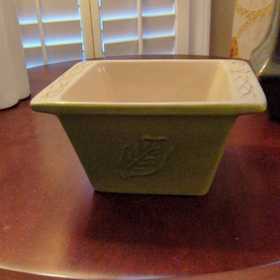 Tastefully Simple Host Collection Square Baking Dish