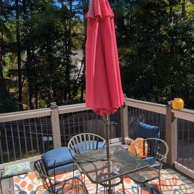 Patio Dining Set with Mesh Chairs and Umbrella