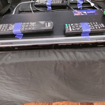 Sony DVP-NS708H DVD Player