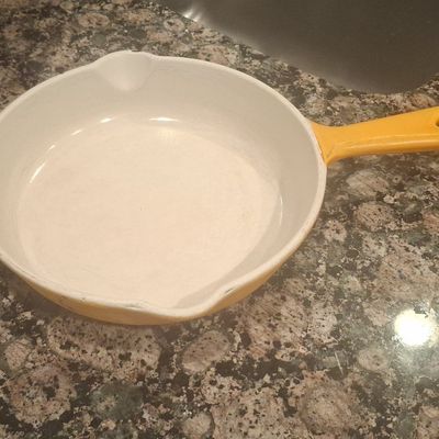 Vintage Le Creuset Skillet, Size 16, Yellow