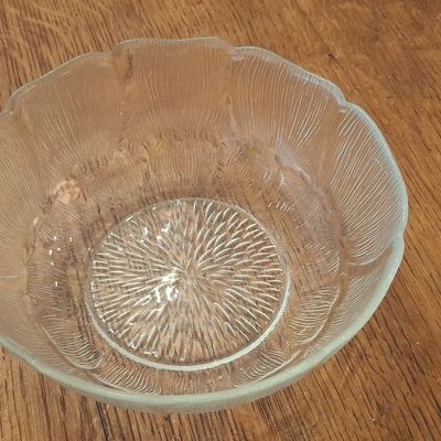 Arcoroc Fleur "Sunflower" Glass Bowl