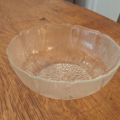Arcoroc Fleur "Sunflower" Glass Bowl
