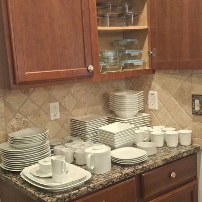 MALACASA Julia Series White Porcelain Square Dinnerware Set