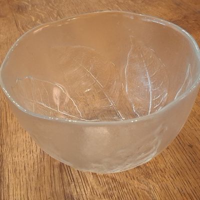 Party Leaf Motif Bowl