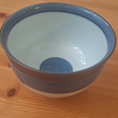 Japanese Kozan-gama Porcelain Rice Bowl