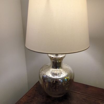 Cracked Glass Table Lamp