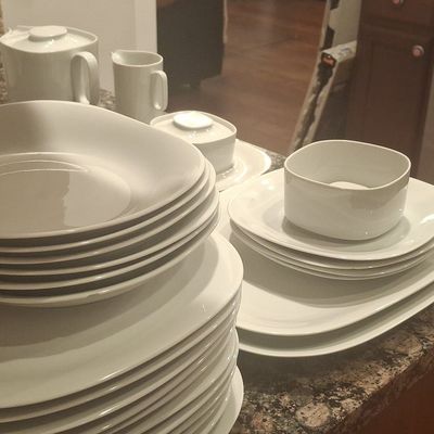 Langenthal Swiss Porcelain 50-Piece Dinnerware Set